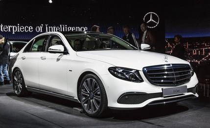 Mercedes-Benz E-Class #14