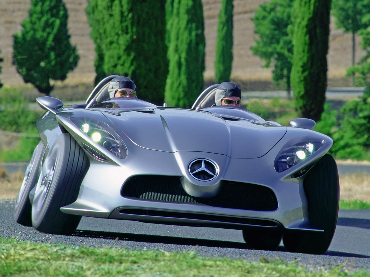 Mercedes-benz F 400 Carving Concept #3