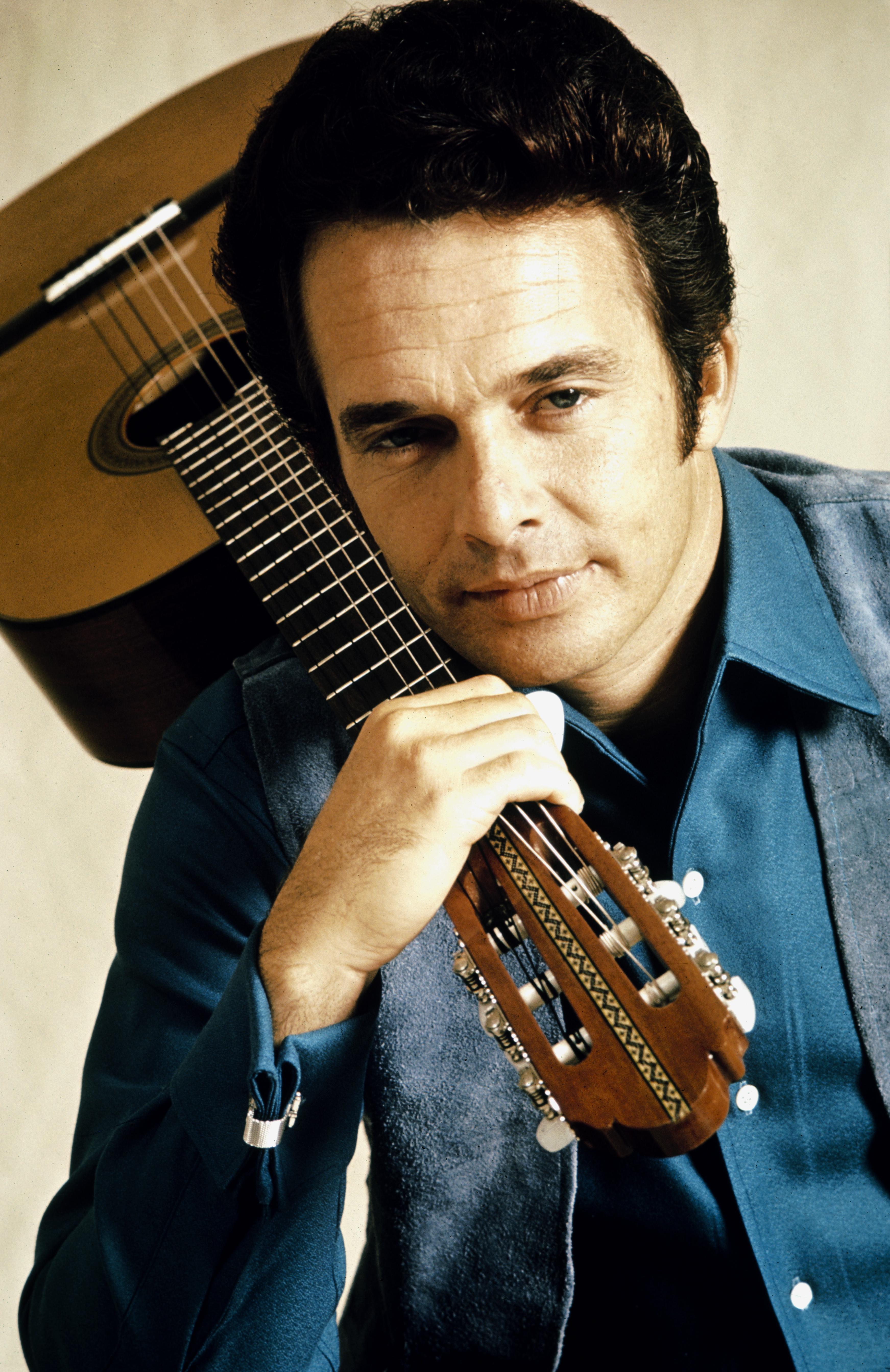Merle Haggard Backgrounds, Compatible - PC, Mobile, Gadgets| 3486x5375 px