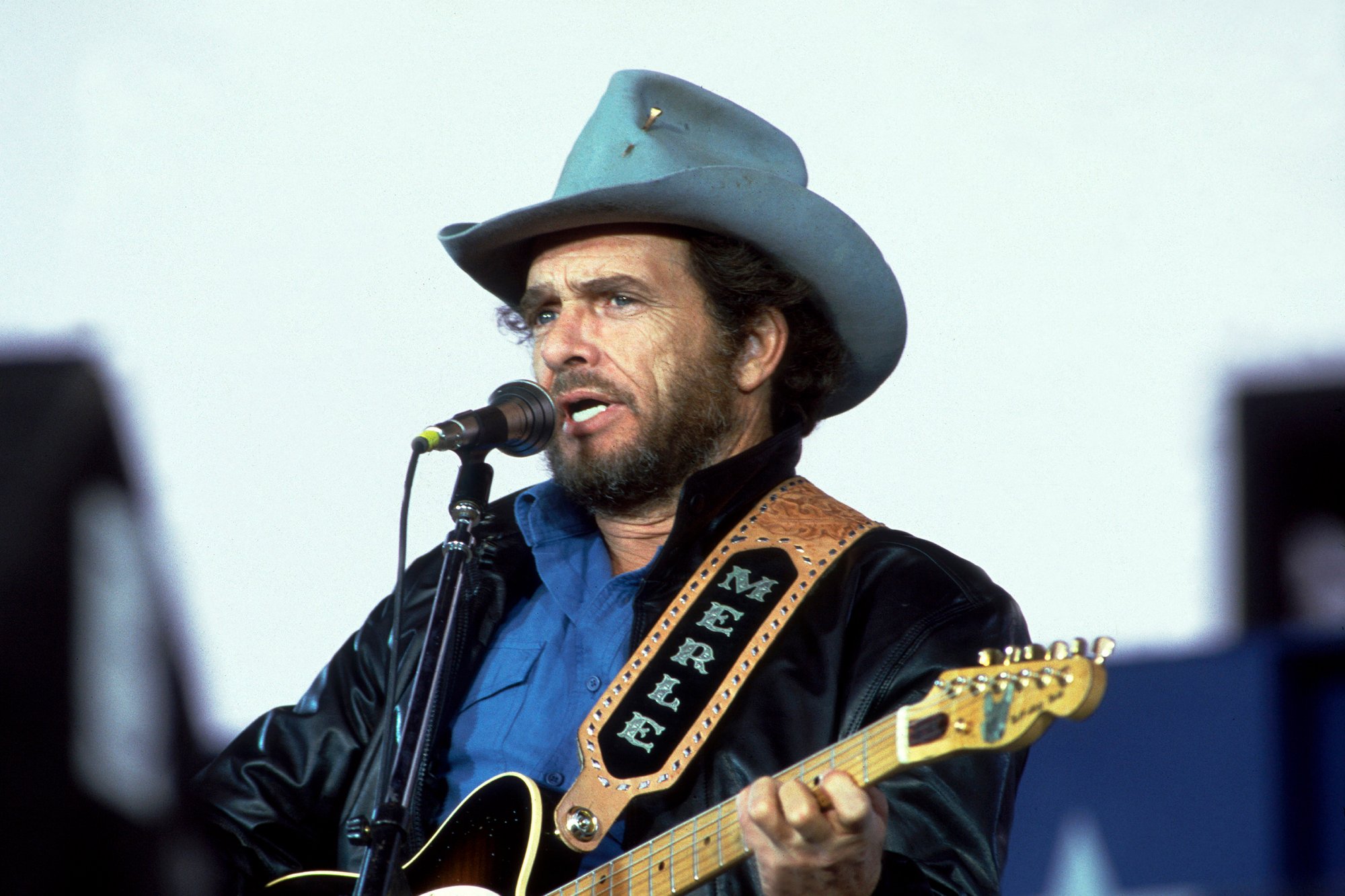 Merle Haggard Backgrounds, Compatible - PC, Mobile, Gadgets| 2000x1333 px