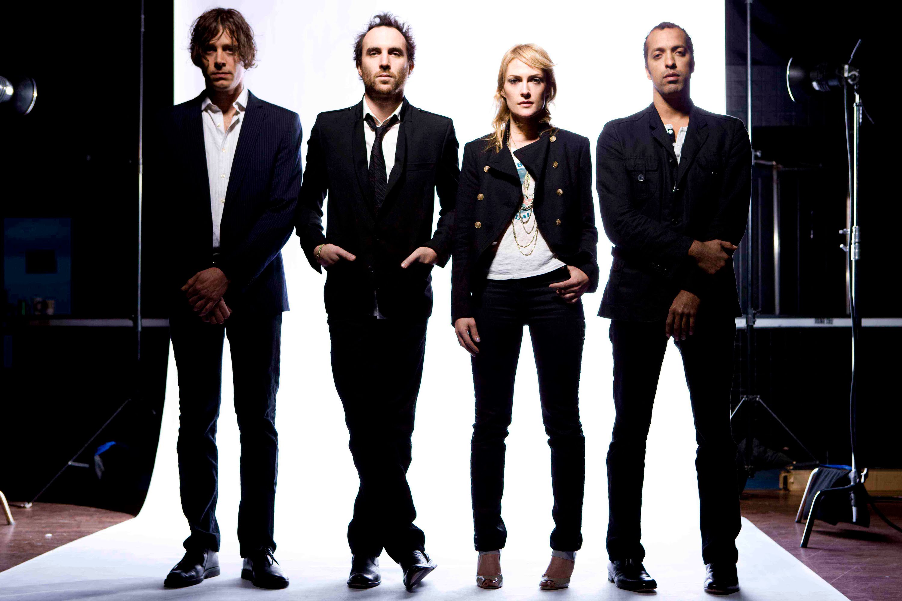 Metric Pics, Music Collection