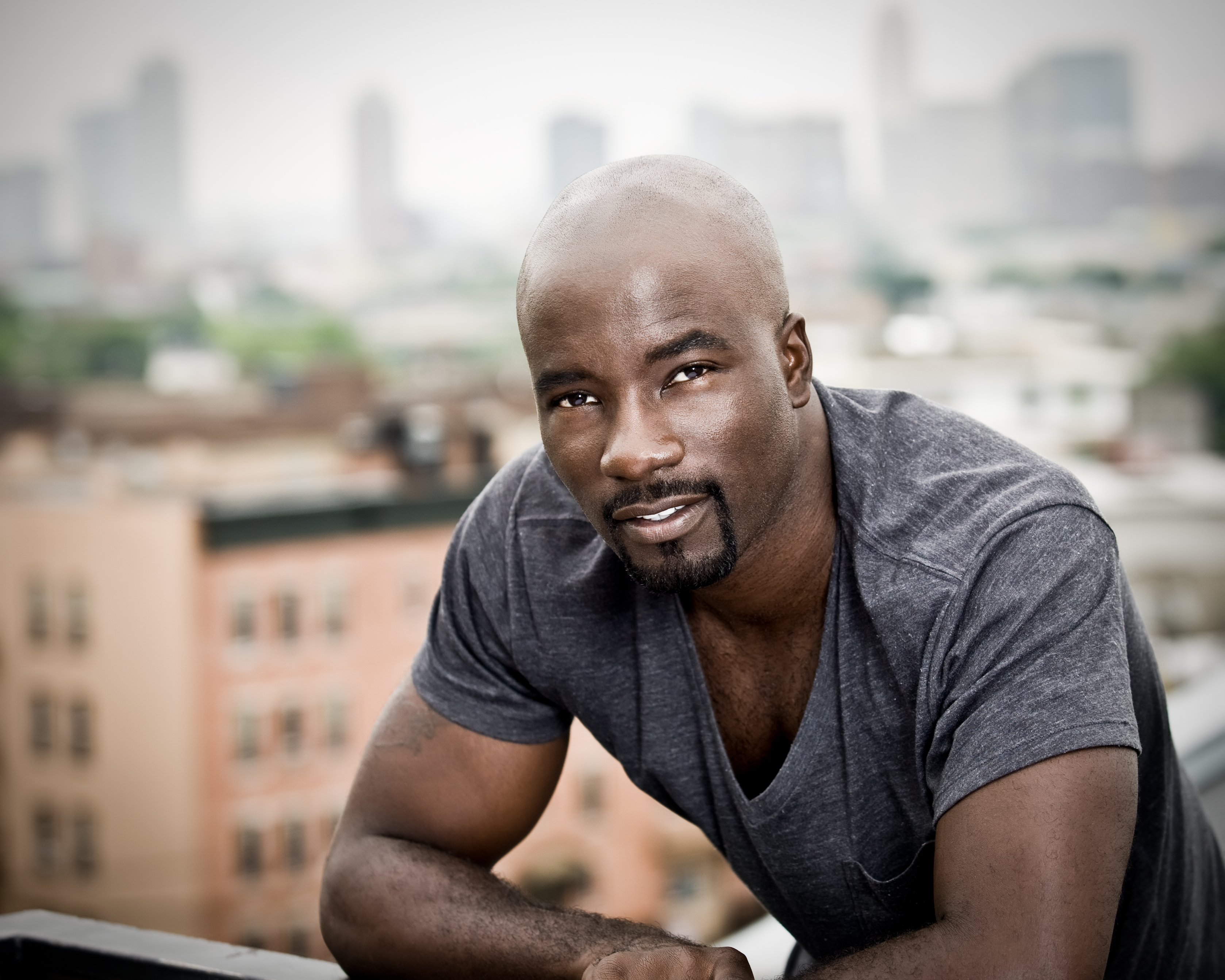 High Resolution Wallpaper | Mike Colter 3356x2684 px