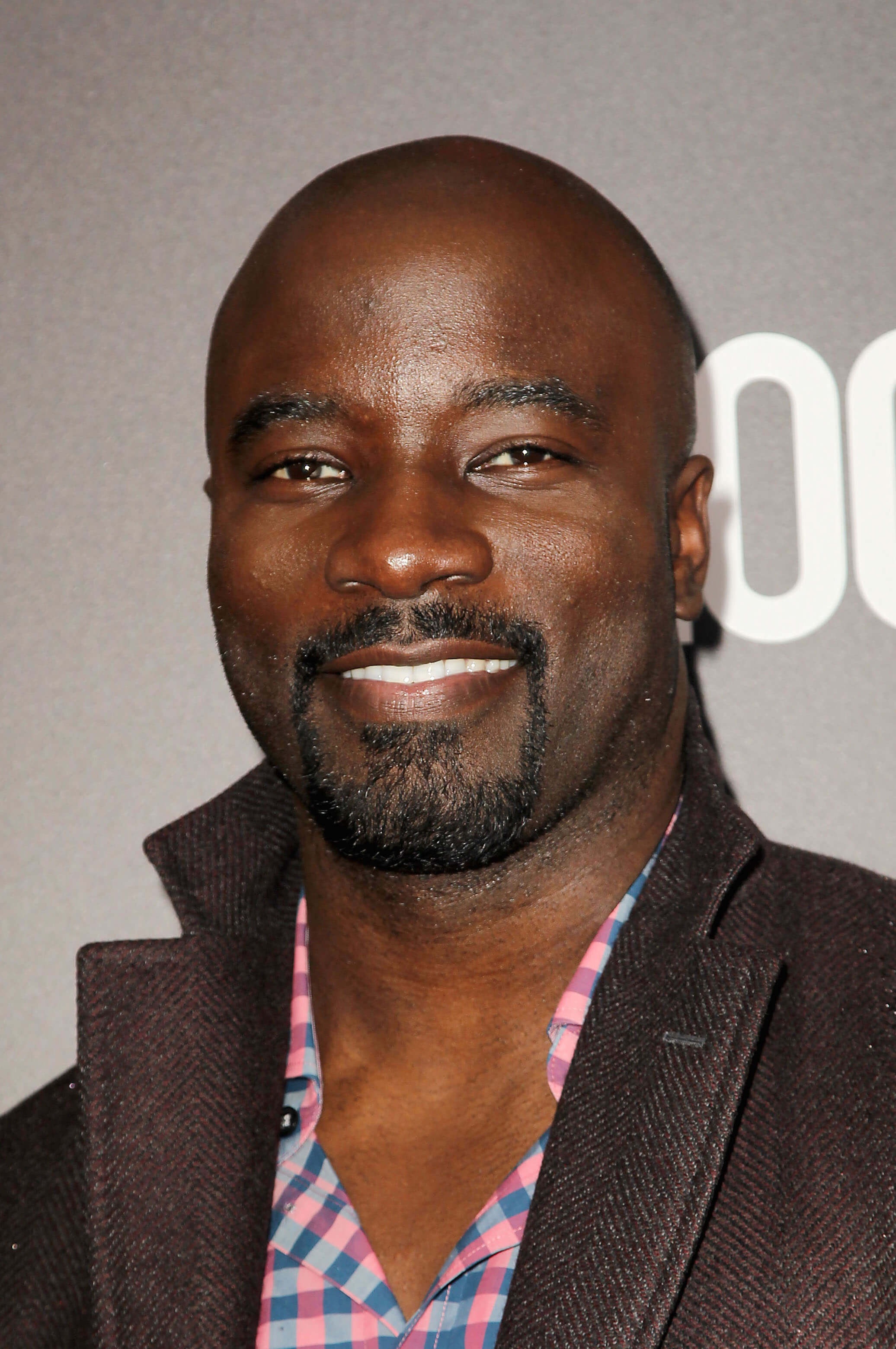 HD Quality Wallpaper | Collection: Celebrity, 2072x3120 Mike Colter