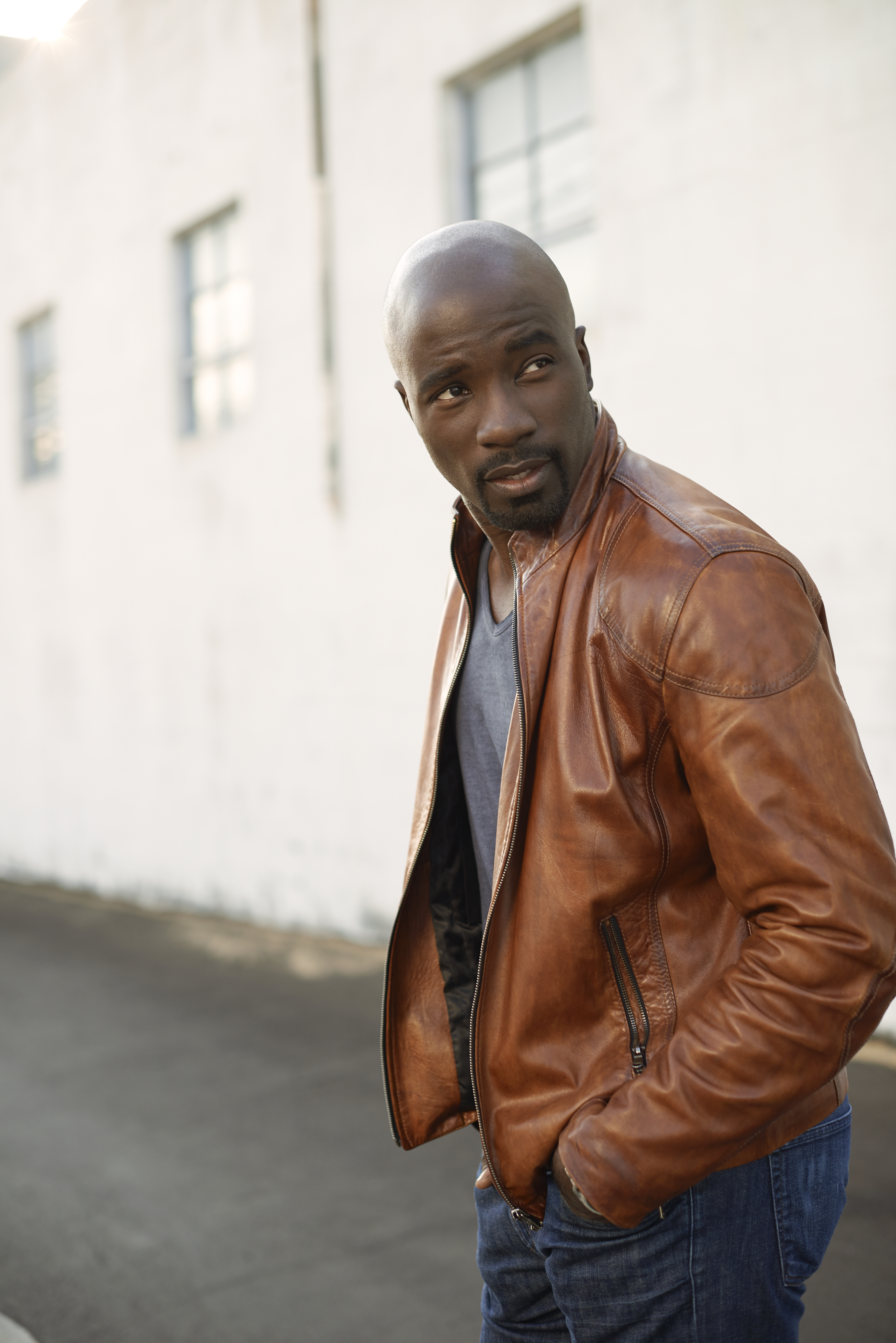 Mike Colter Backgrounds, Compatible - PC, Mobile, Gadgets| 4912x7360 px