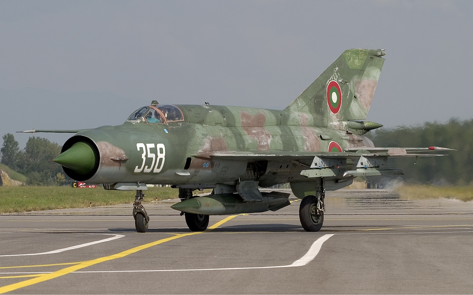 Mikoyan-Gurevich MiG-21 HD wallpapers, Desktop wallpaper - most viewed