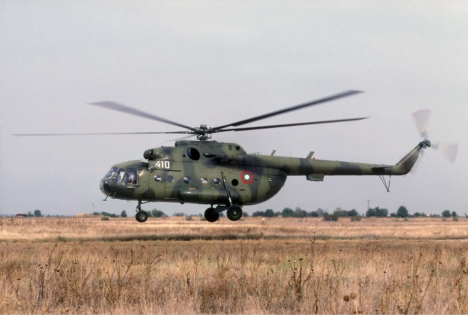Mil Mi-17 Backgrounds, Compatible - PC, Mobile, Gadgets| 1600x1077 px