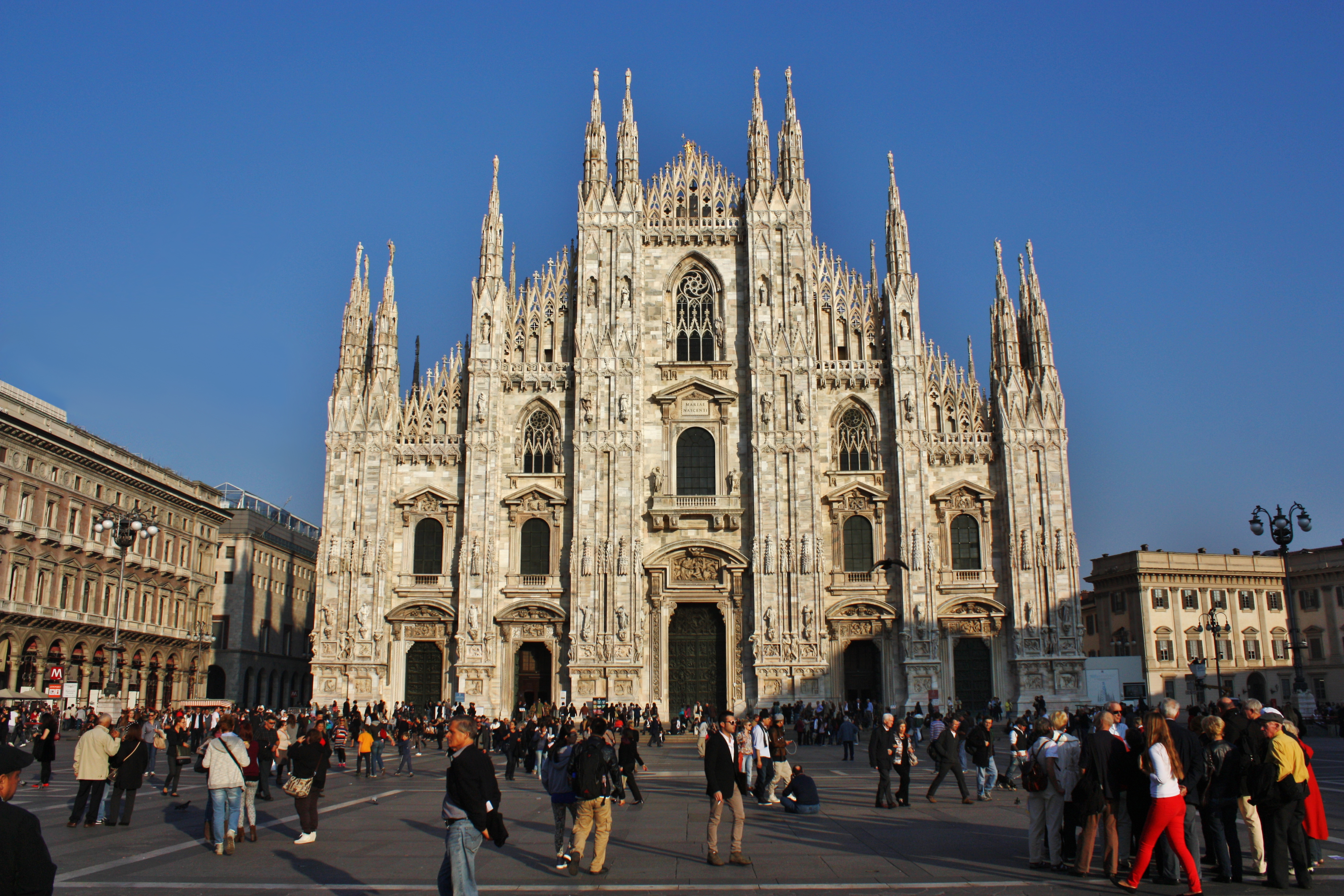 HQ Milan Cathedral Wallpapers | File 7974.26Kb