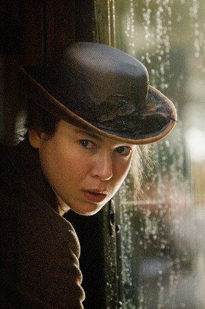 300x451 > Miss Potter Wallpapers