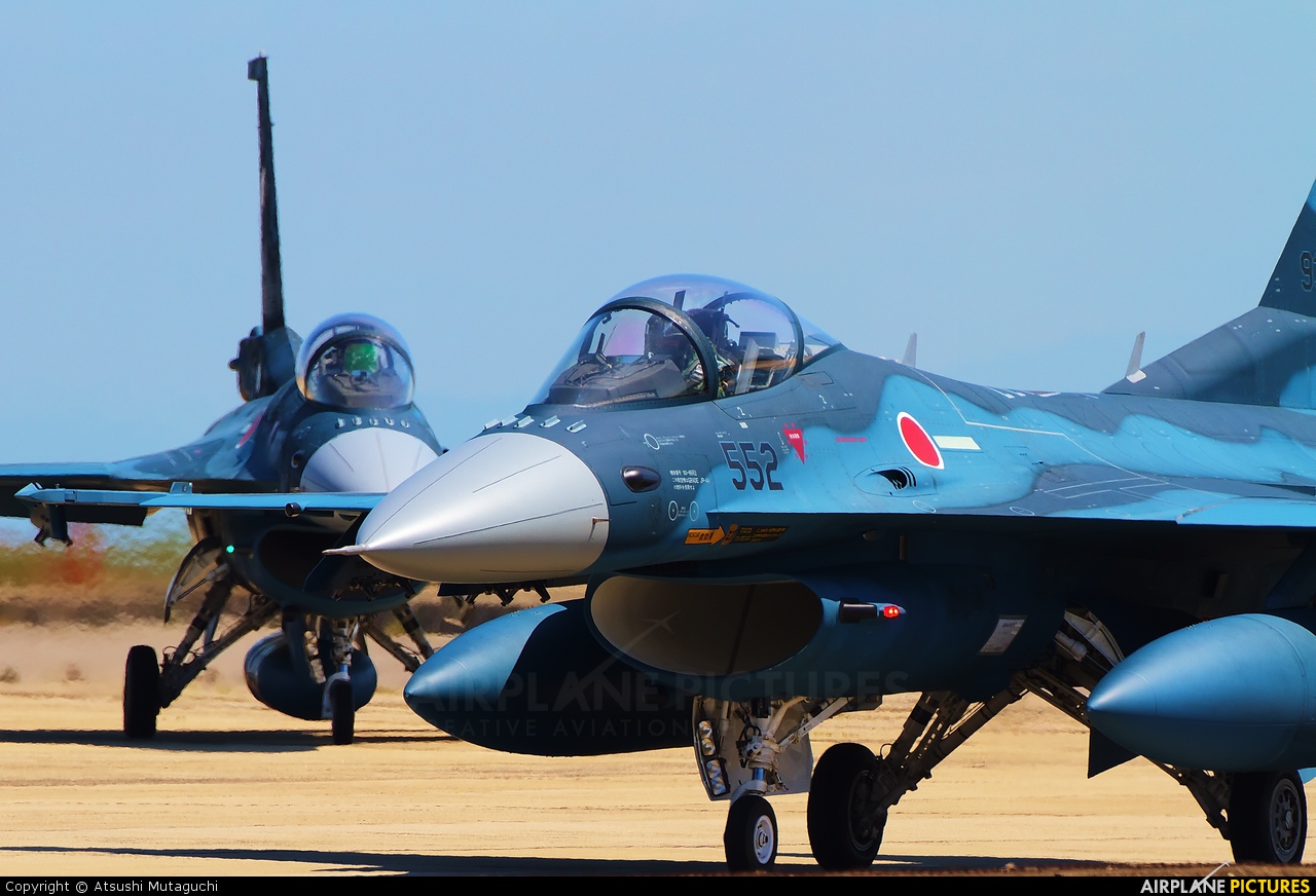 Mitsubishi F-2 Pics, Military Collection