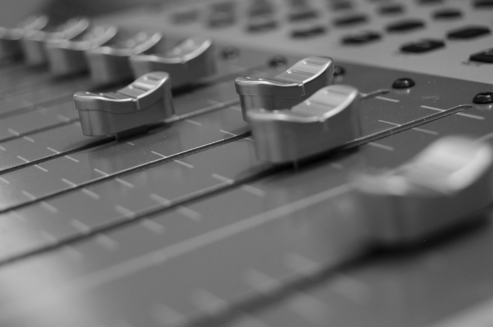 1700x1129 > Mixing Console Wallpapers
