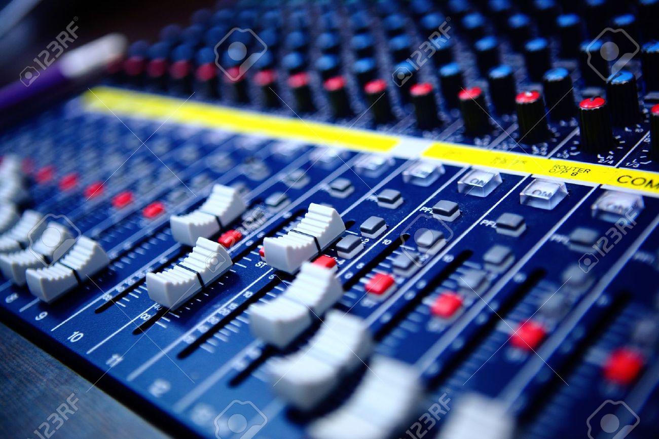 1300x866 > Mixing Console Wallpapers