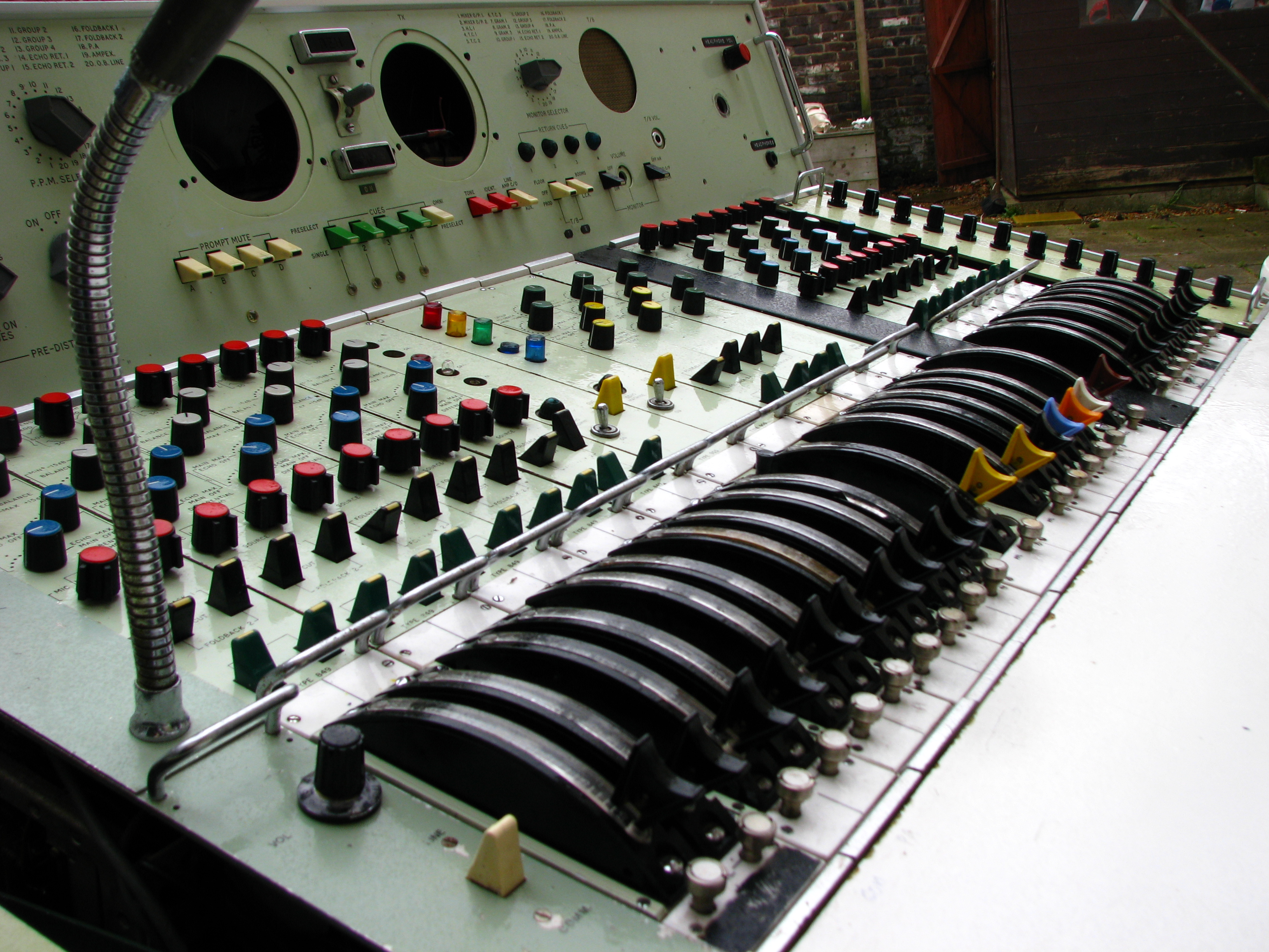 Mixing Console #1