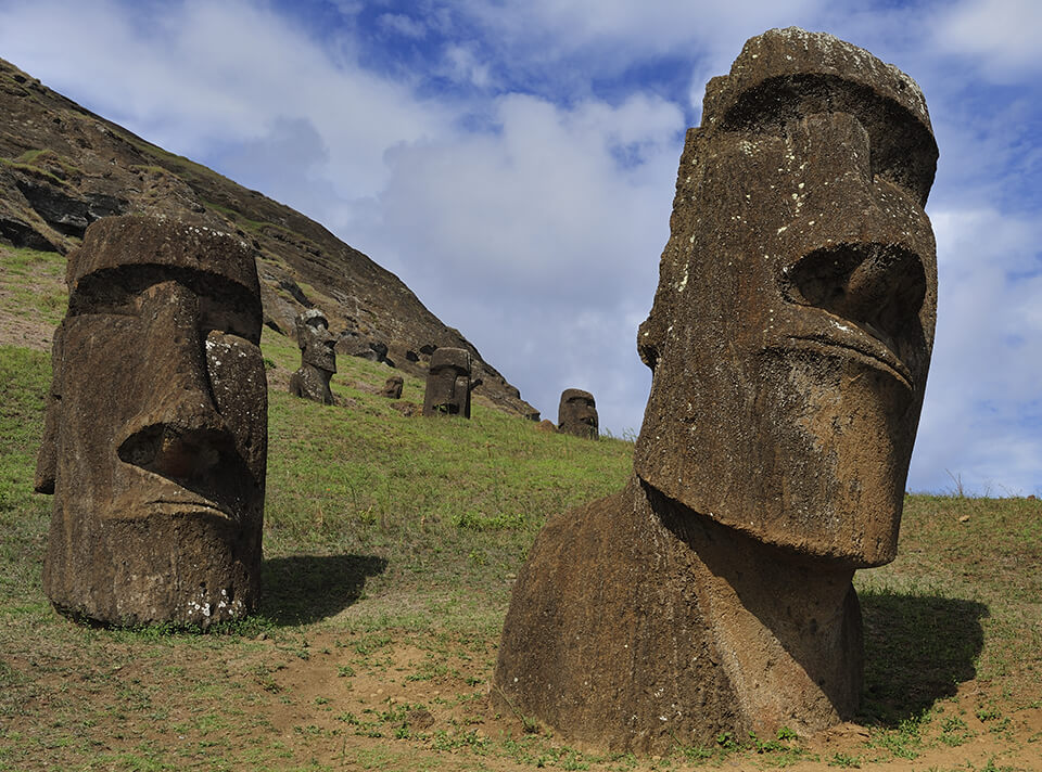 Moai High Quality Background on Wallpapers Vista