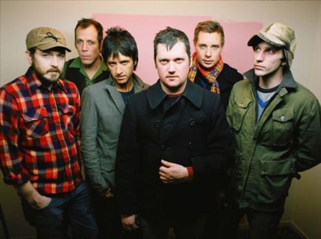 HD Quality Wallpaper | Collection: Music, 1075x800 Modest Mouse