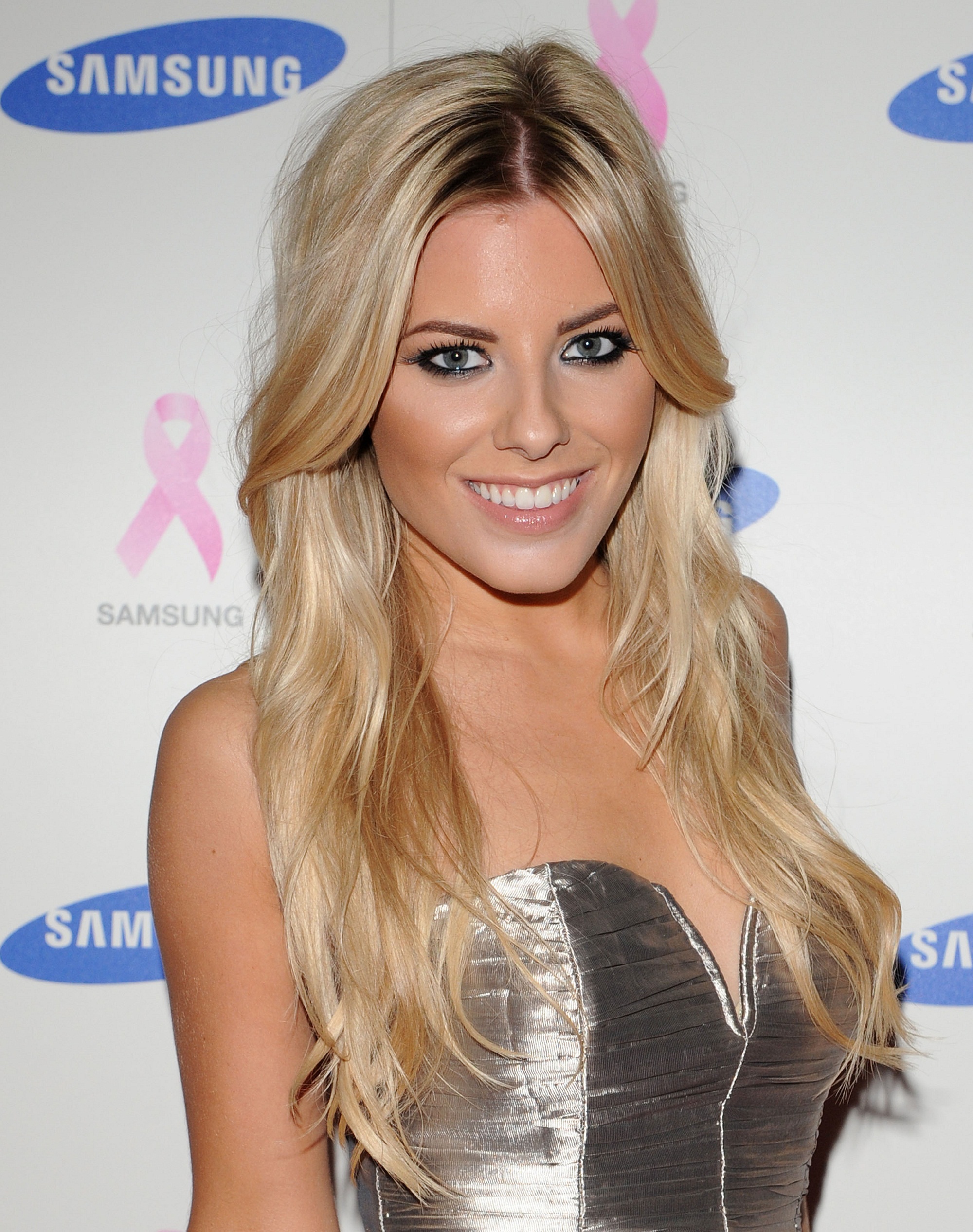 HQ Mollie King Wallpapers | File 1190.21Kb