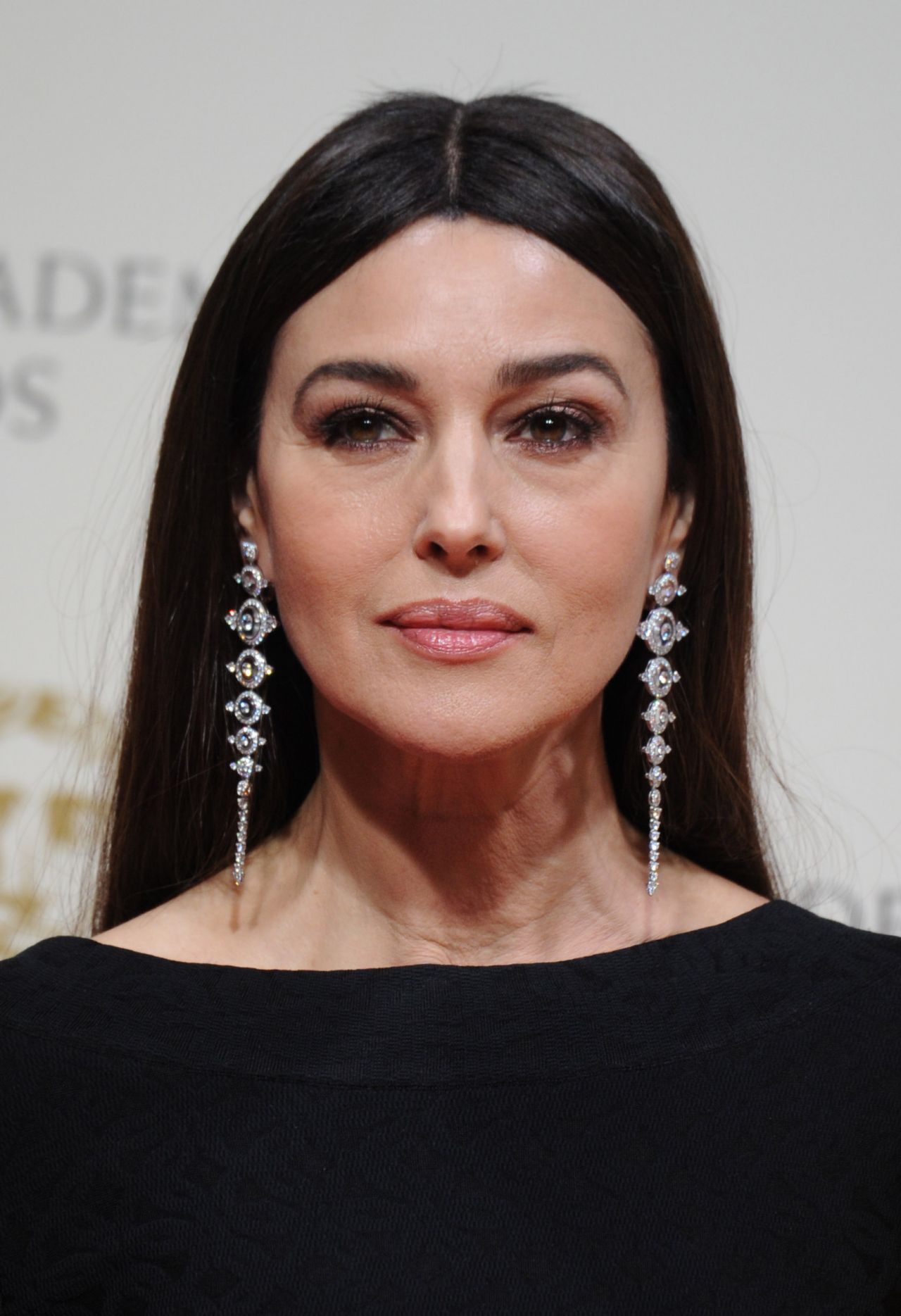 HD Quality Wallpaper | Collection: Celebrity, 1280x1869 Monica Bellucci