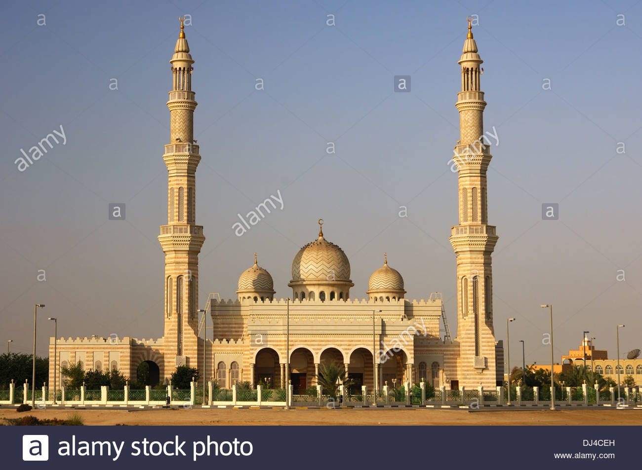 Mosque Of Two Minarets Backgrounds on Wallpapers Vista
