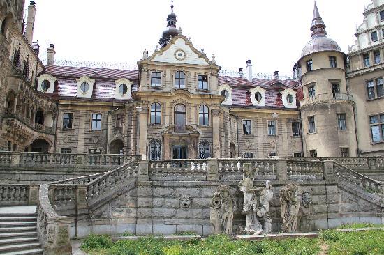 Images of Moszna Castle | 550x366