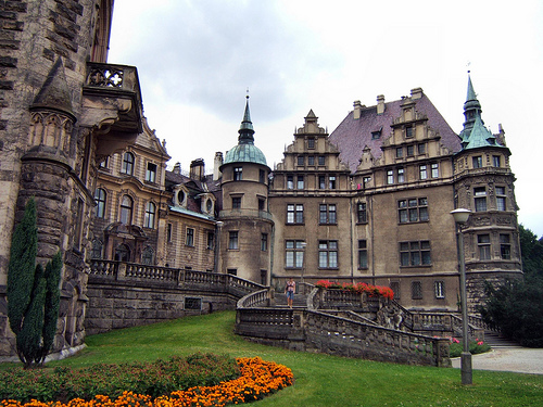 Nice wallpapers Moszna Castle 500x375px