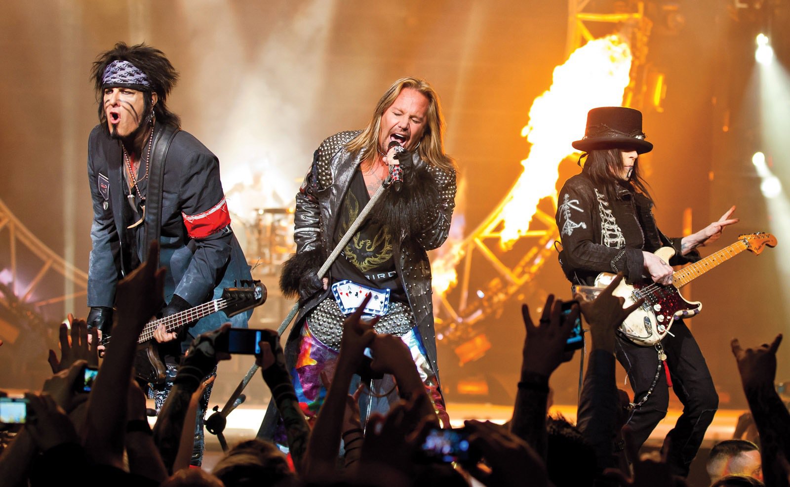 HD Quality Wallpaper | Collection: Music, 1600x986 Motley Crue