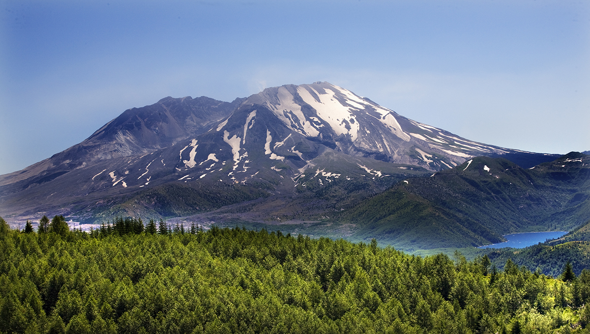 Amazing Mount St. Helens Pictures & Backgrounds