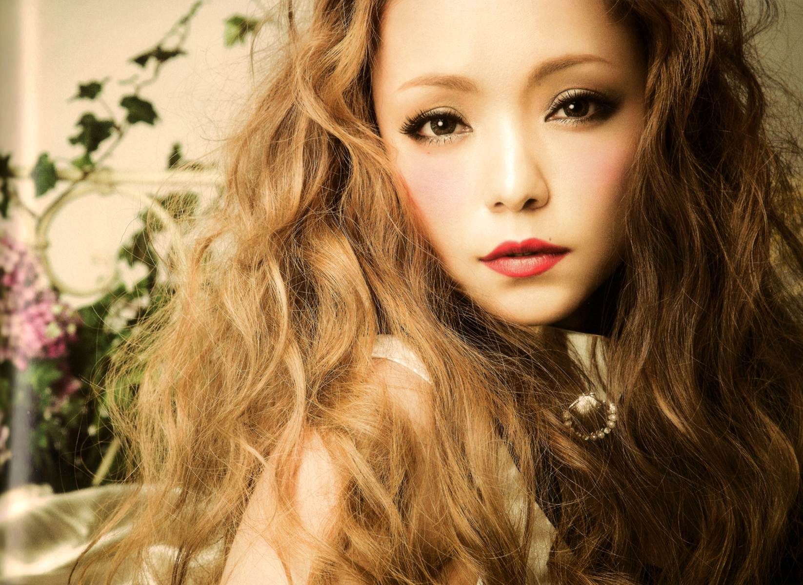 Namie Amuro Pics, Music Collection