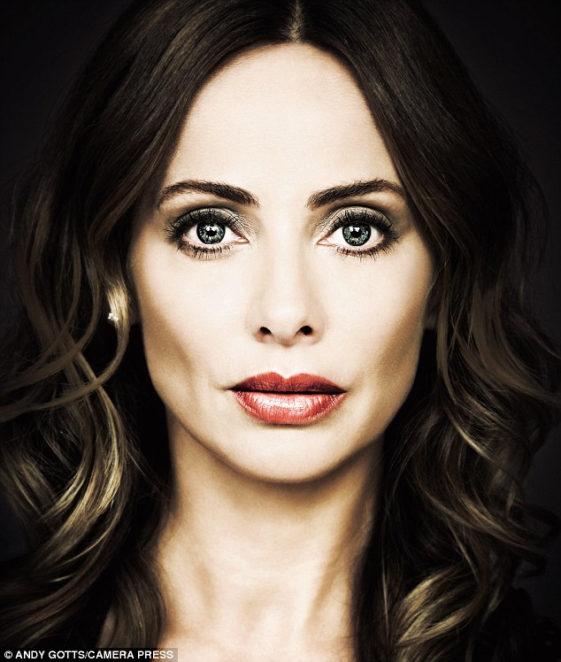 Natalie Imbruglia Backgrounds, Compatible - PC, Mobile, Gadgets| 634x748 px