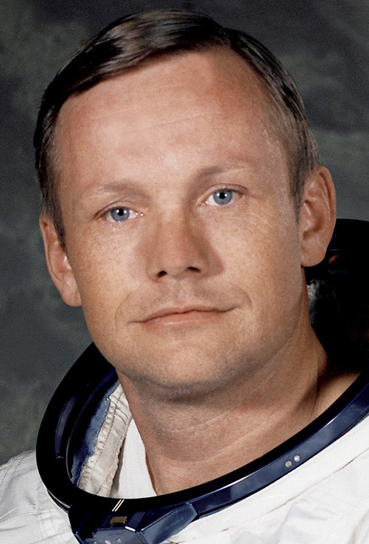 Neil Armstrong #25