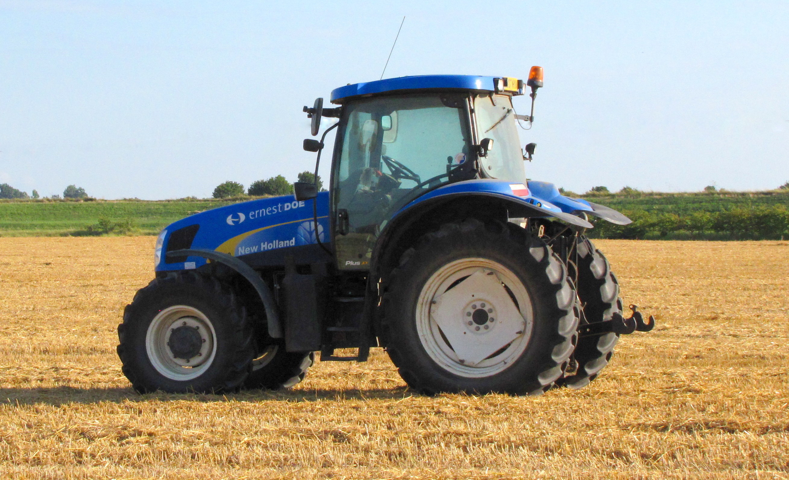 Nice wallpapers New Holland Tractor 2618x1593px