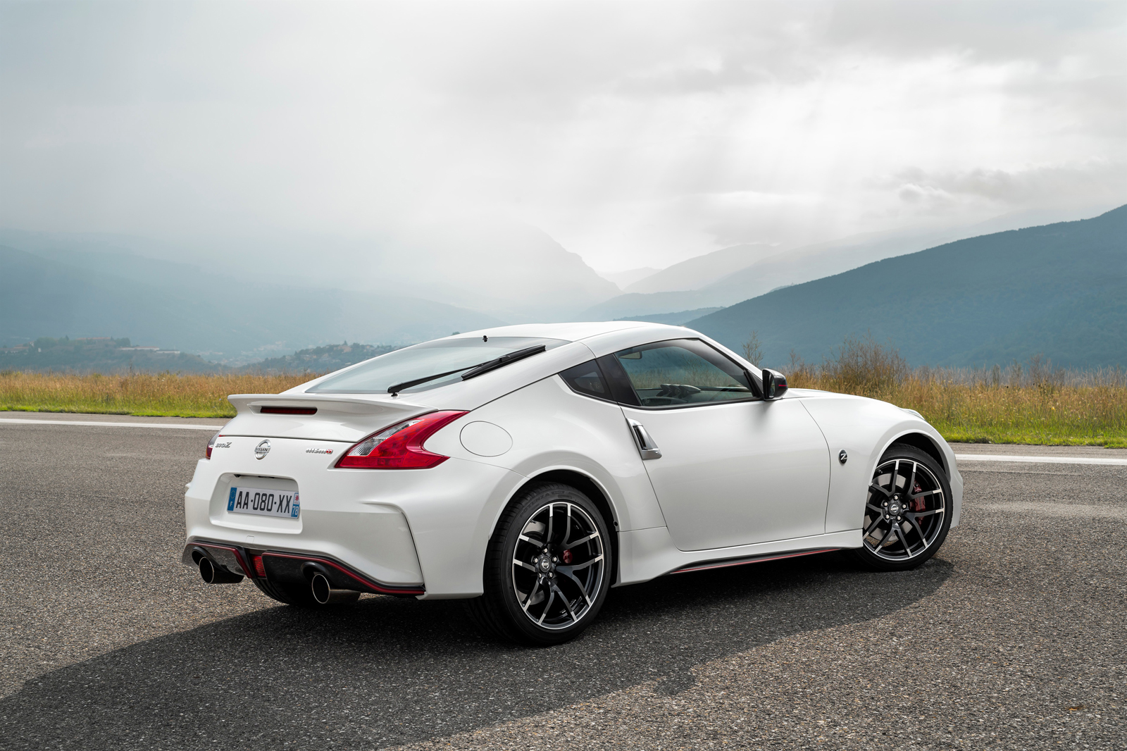 HD Quality Wallpaper | Collection: Vehicles, 1600x1066 Nissan 370Z