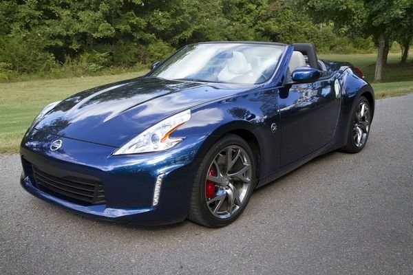 HD Quality Wallpaper | Collection: Vehicles, 600x400 Nissan 370Z