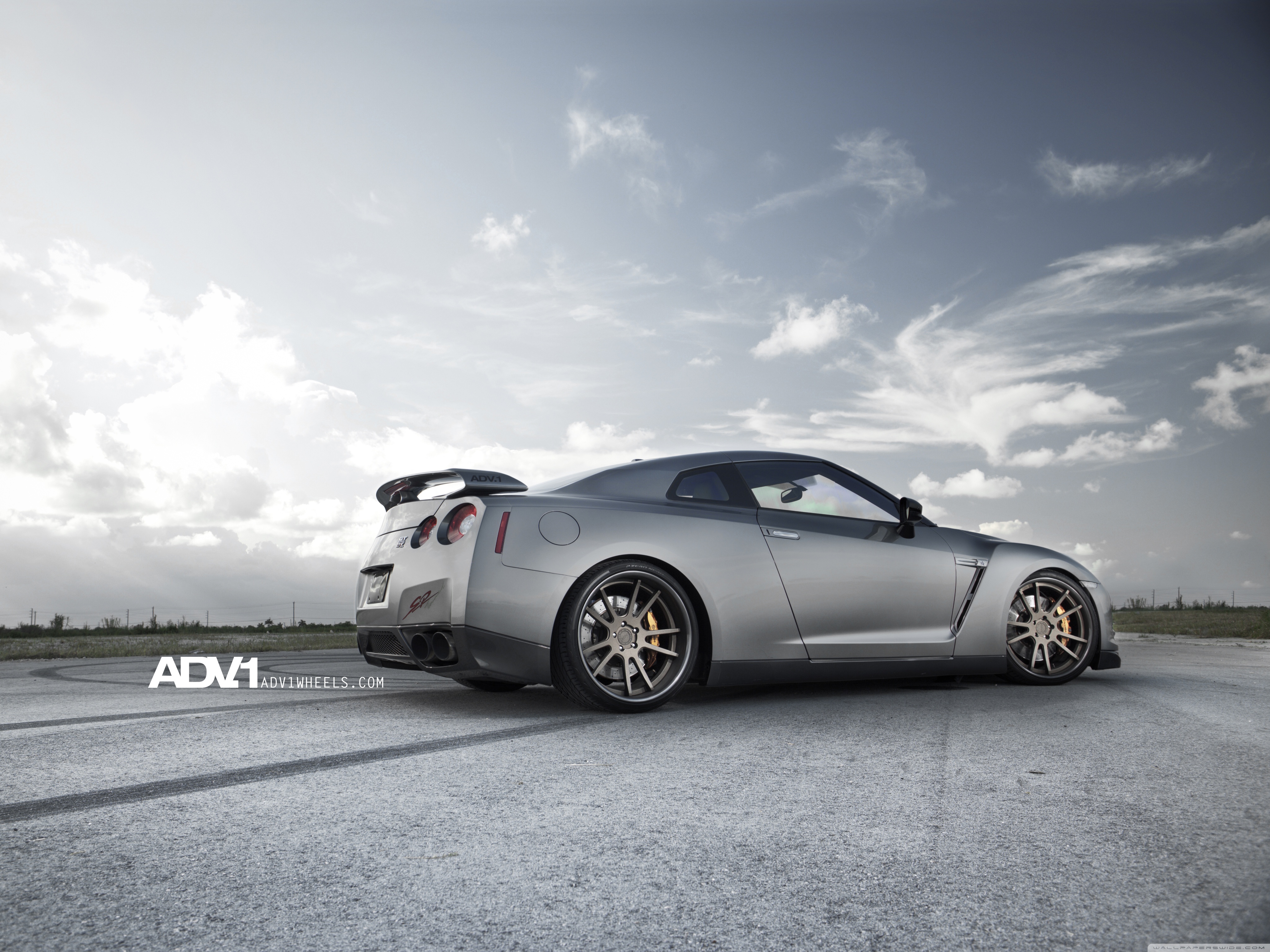 Amazing Nissan ADV 1 GTR Pictures & Backgrounds