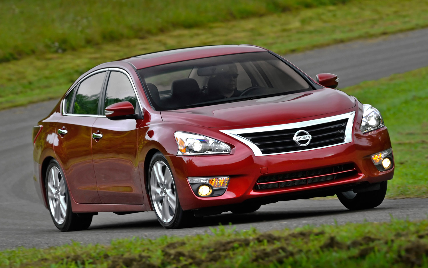 1500x938 > Nissan Altima Wallpapers