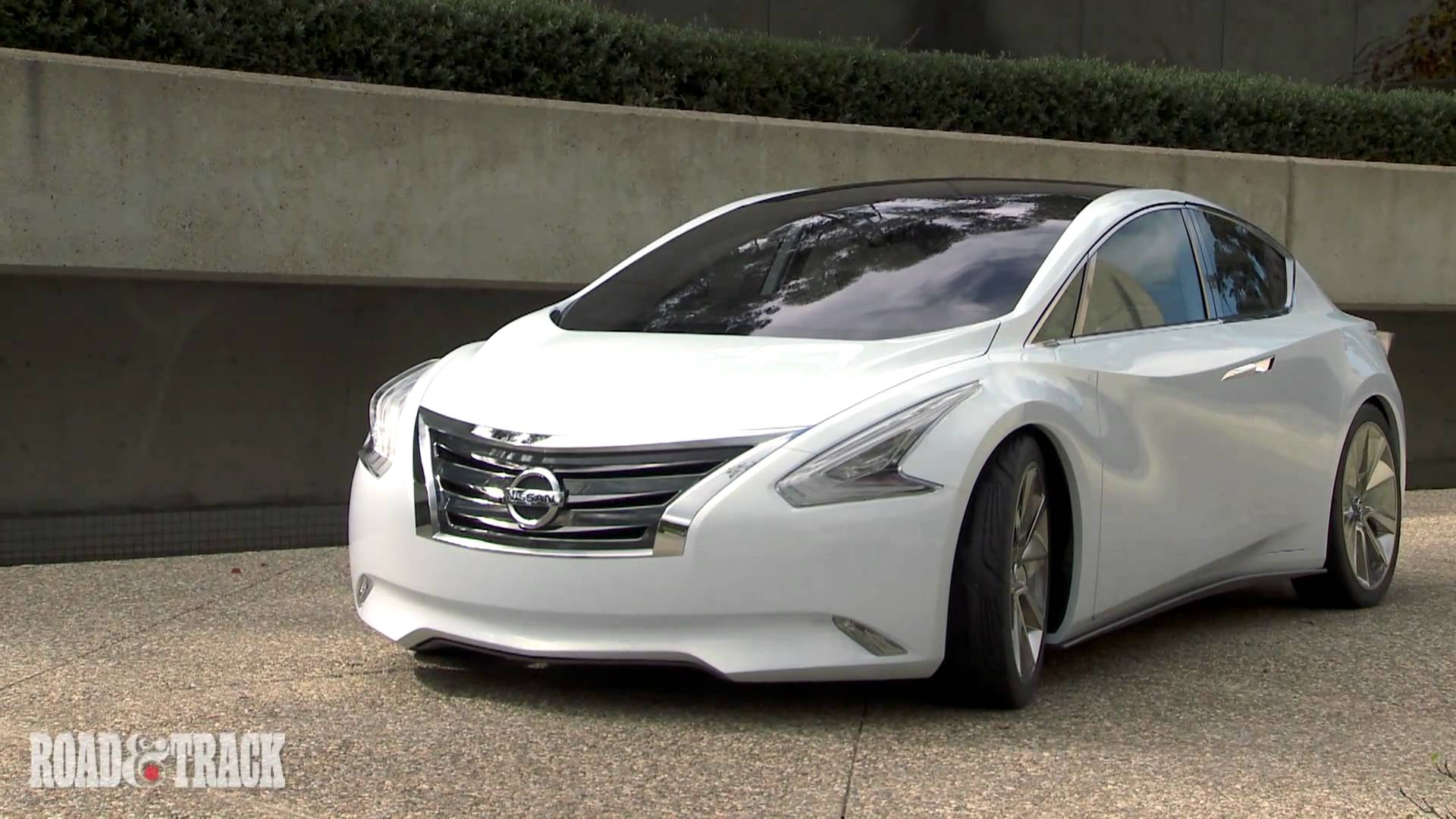 Nissan Ellure Concept #22