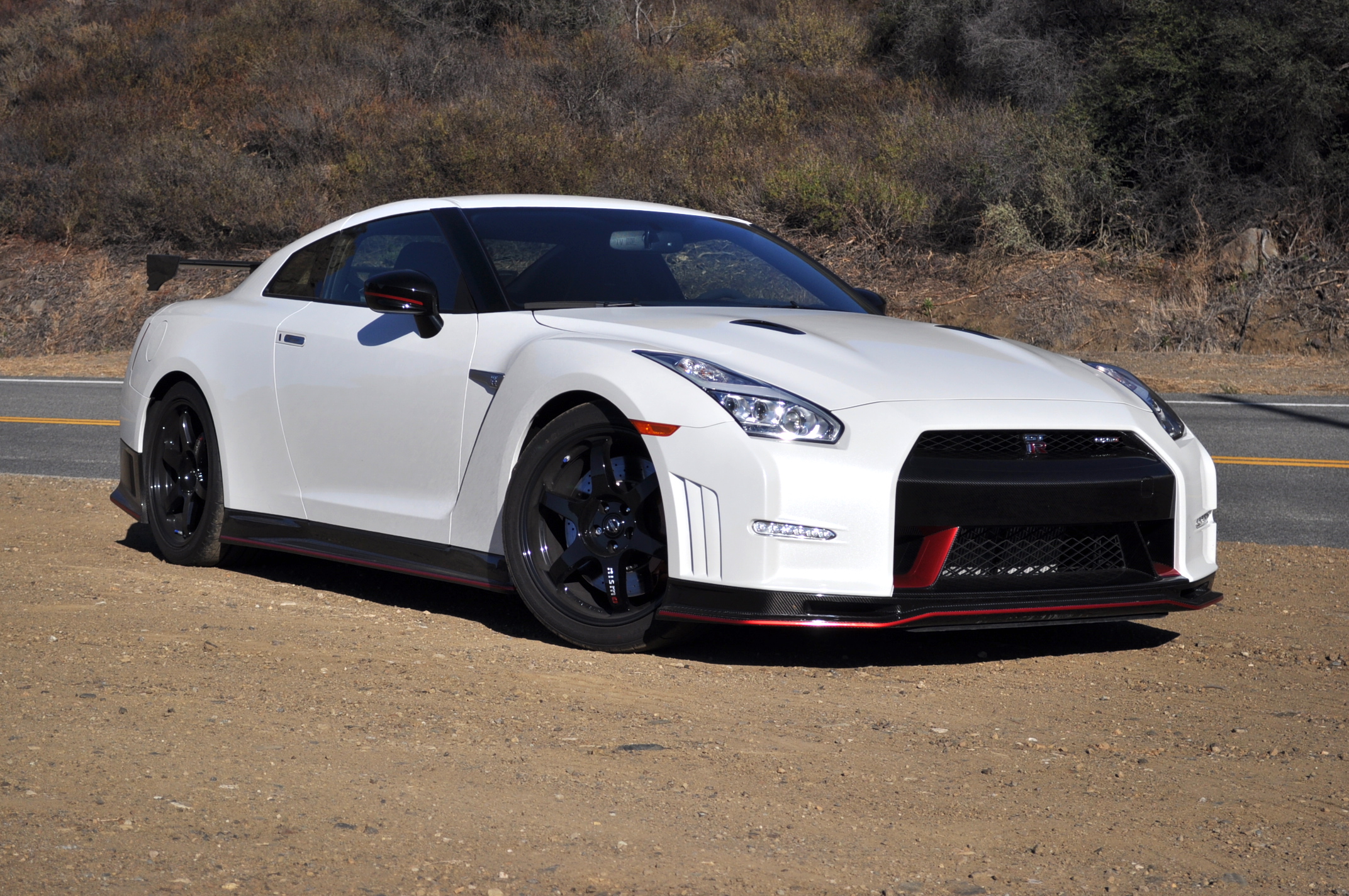 Nissan GT-R Backgrounds on Wallpapers Vista