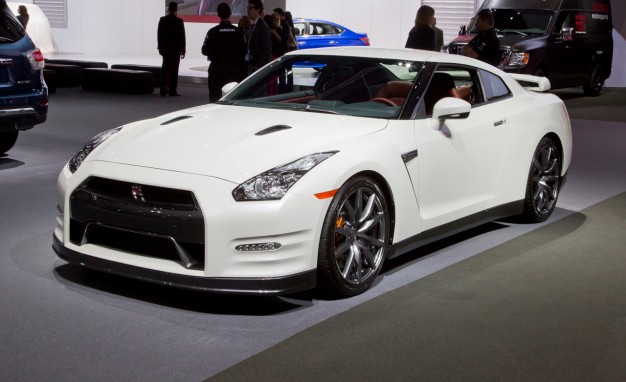 Nice wallpapers Nissan GT-R 626x382px
