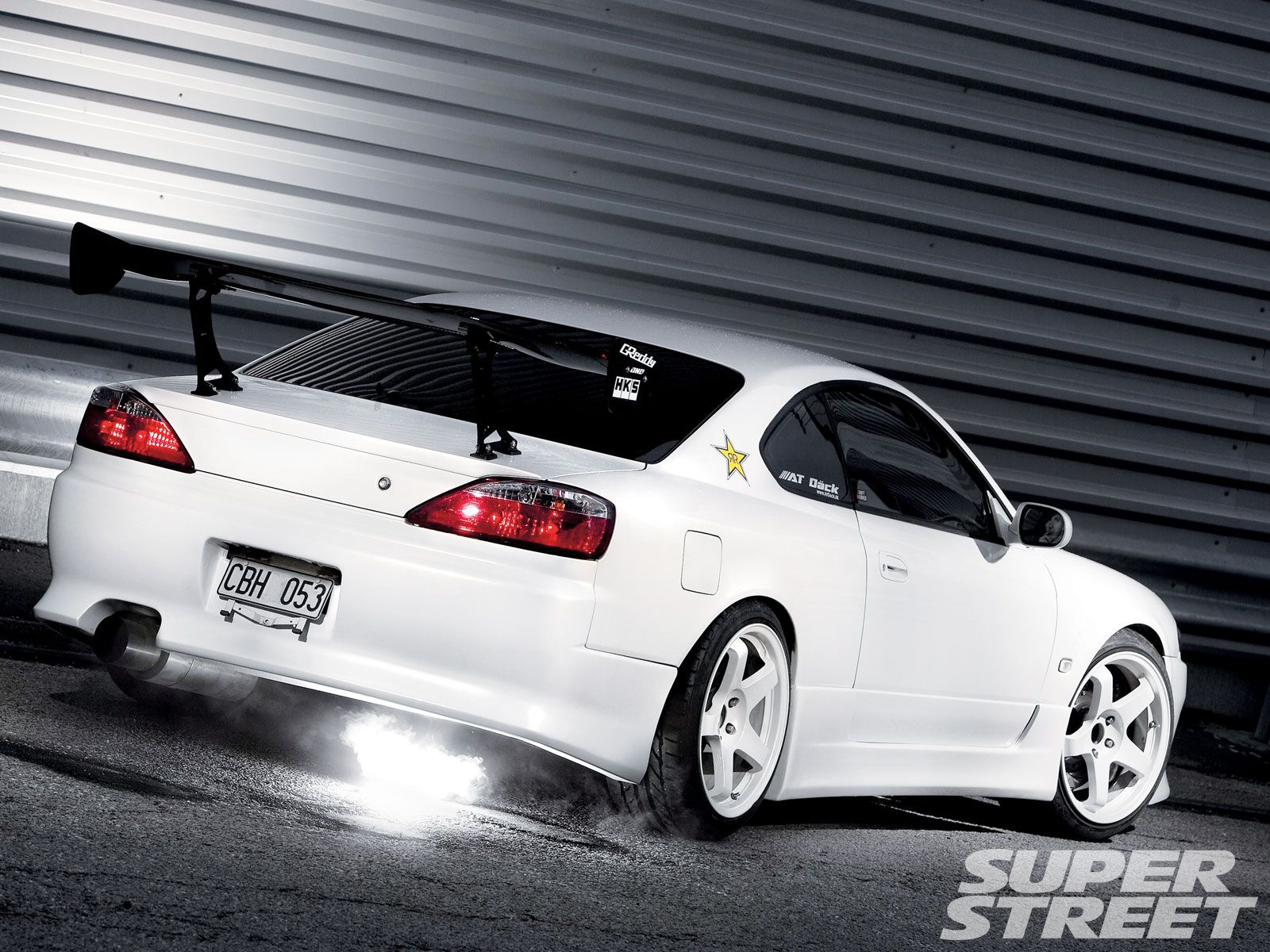 HD Quality Wallpaper | Collection: Vehicles, 1600x1200 Nissan Silvia S15