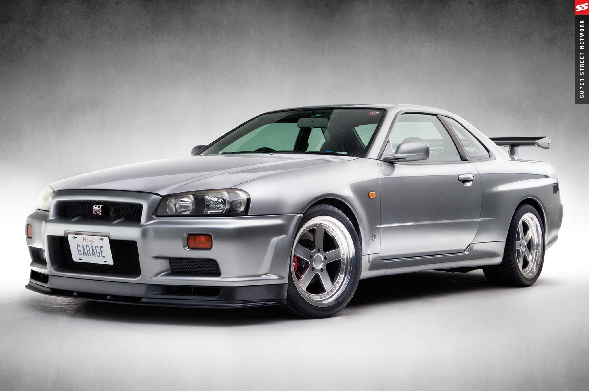 Images of Nissan Skyline | 2048x1360