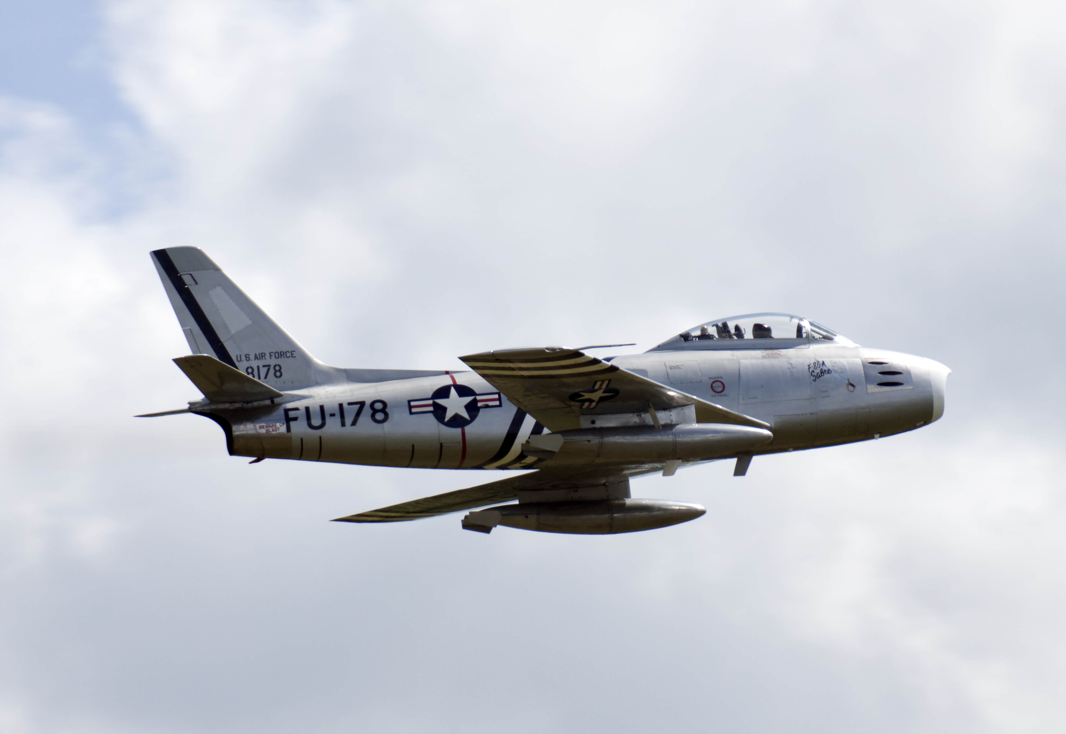 North American F-86 Sabre Backgrounds on Wallpapers Vista