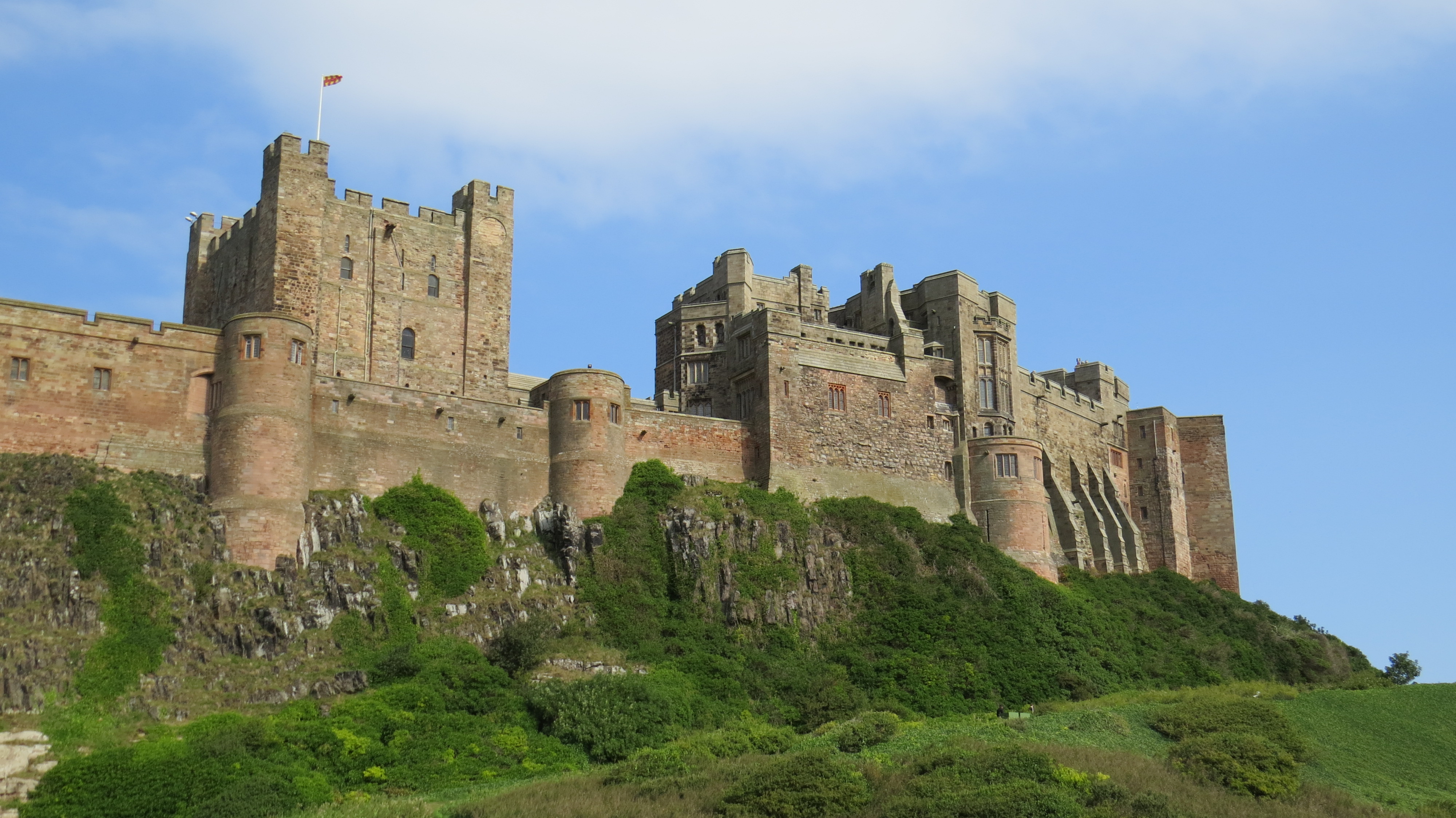 Nice wallpapers Northumberland Castle 4000x2248px
