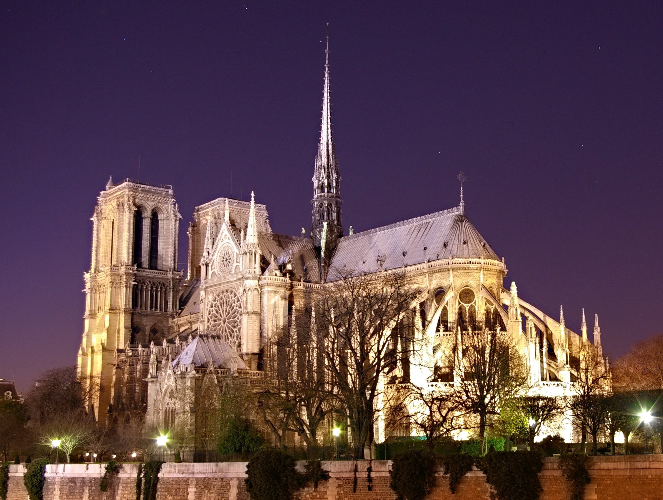 2319x1749 > Notre Dame De Paris Wallpapers