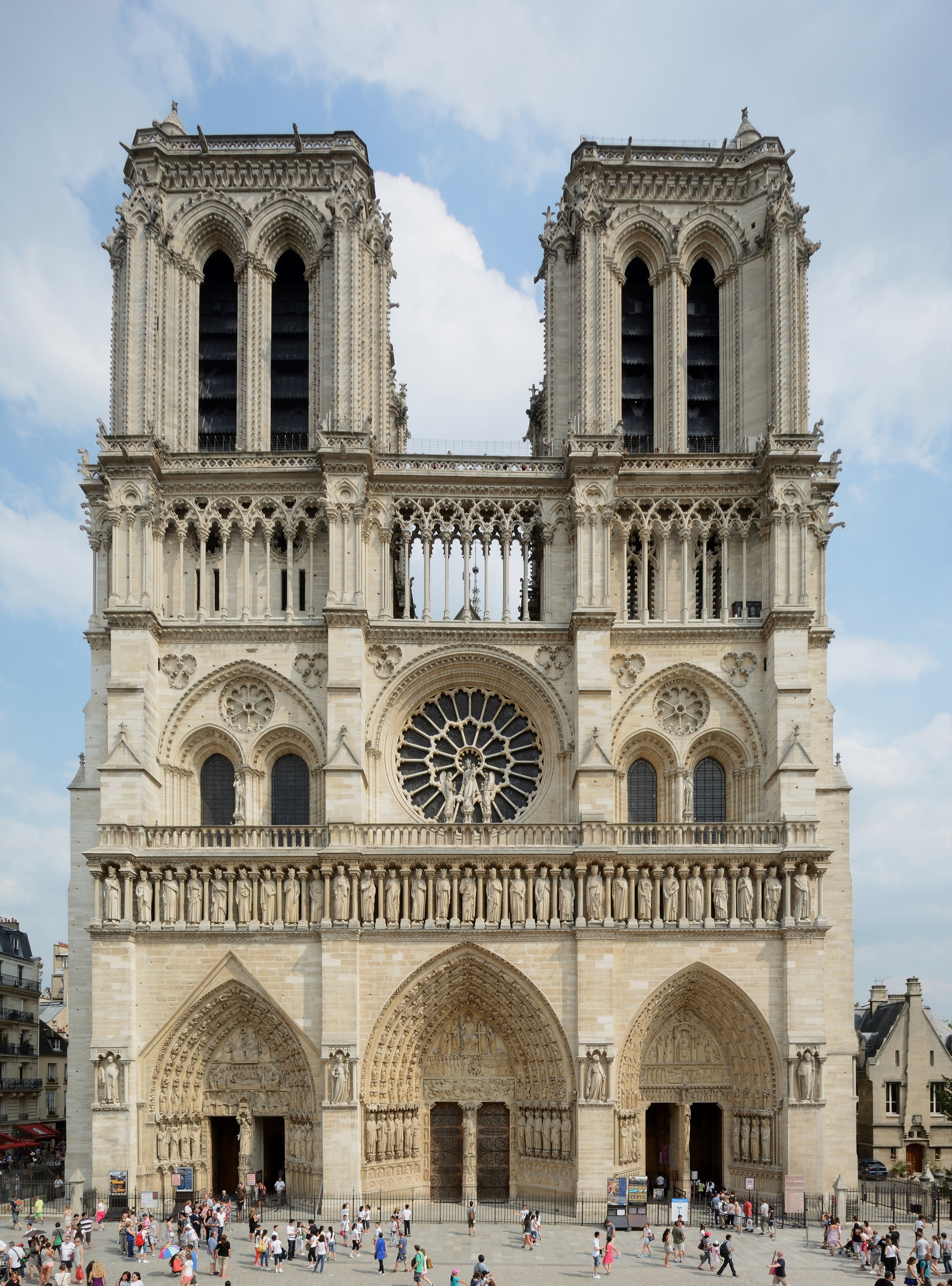 High Resolution Wallpaper | Notre Dame De Paris 3348x4519 px