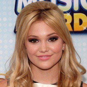 HD Quality Wallpaper | Collection: Celebrity, 300x300 Olivia Holt