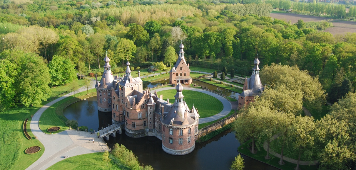 High Resolution Wallpaper | Ooidonk Castle 1211x580 px