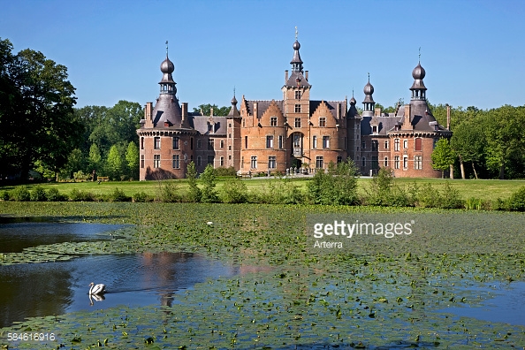 Images of Ooidonk Castle | 594x396