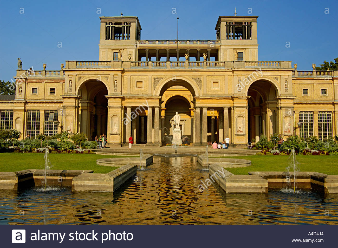 Nice Images Collection: Orangery Palace Desktop Wallpapers