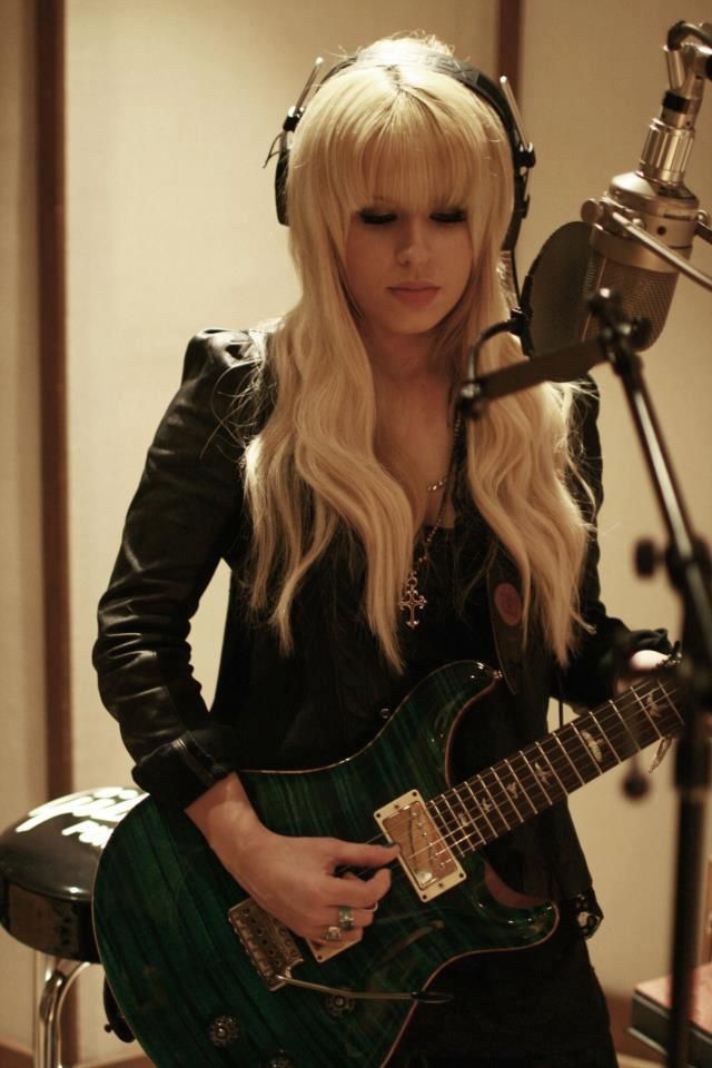 Nice Images Collection: Orianthi Desktop Wallpapers