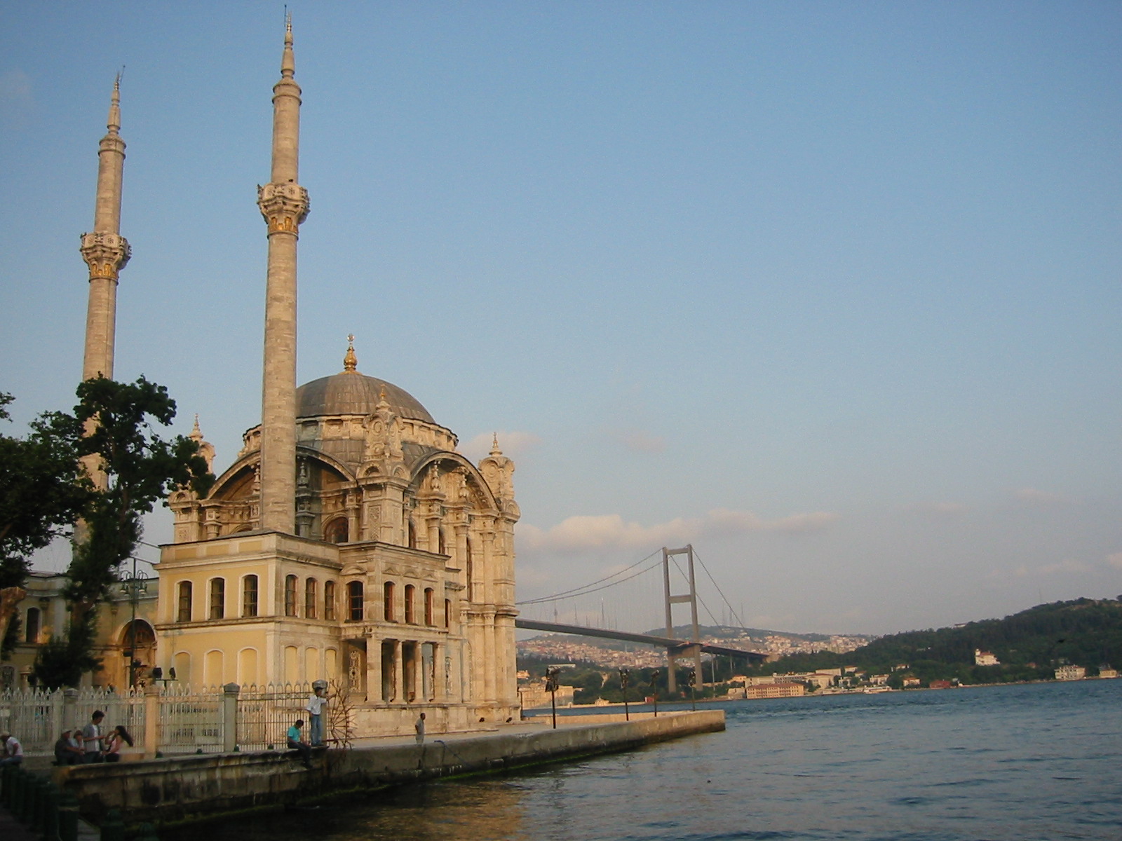 HQ Ortaköy Mosque Wallpapers | File 445.07Kb