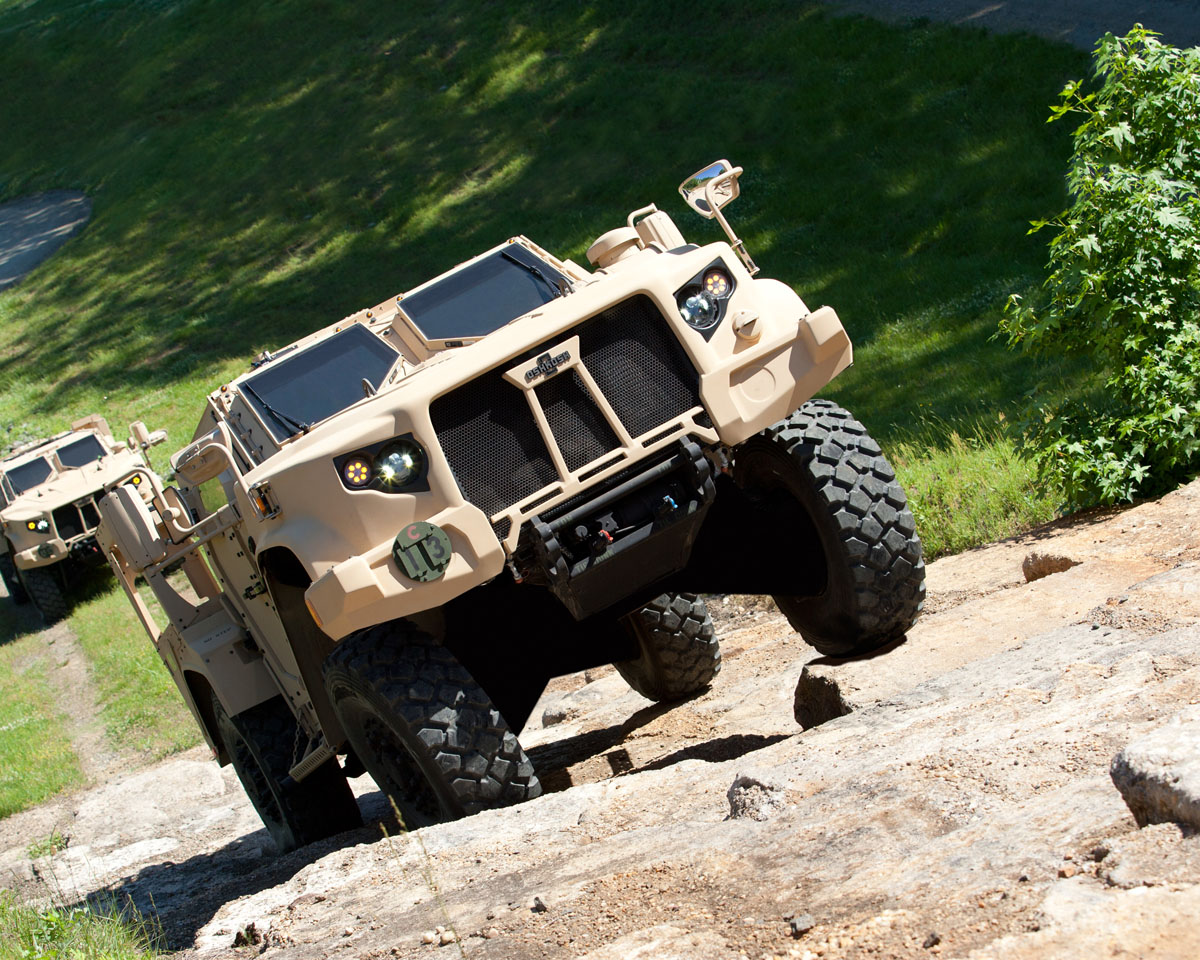 Oshkosh L-atv Backgrounds, Compatible - PC, Mobile, Gadgets| 1200x960 px