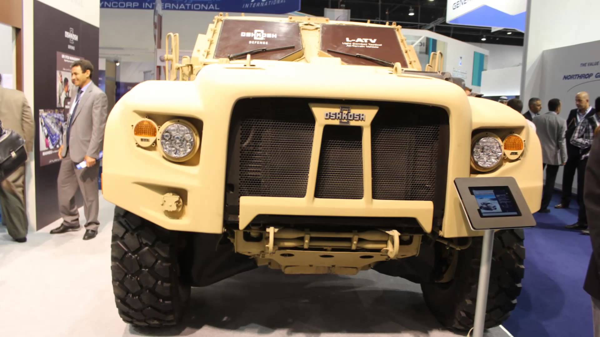 Oshkosh L-atv Backgrounds on Wallpapers Vista